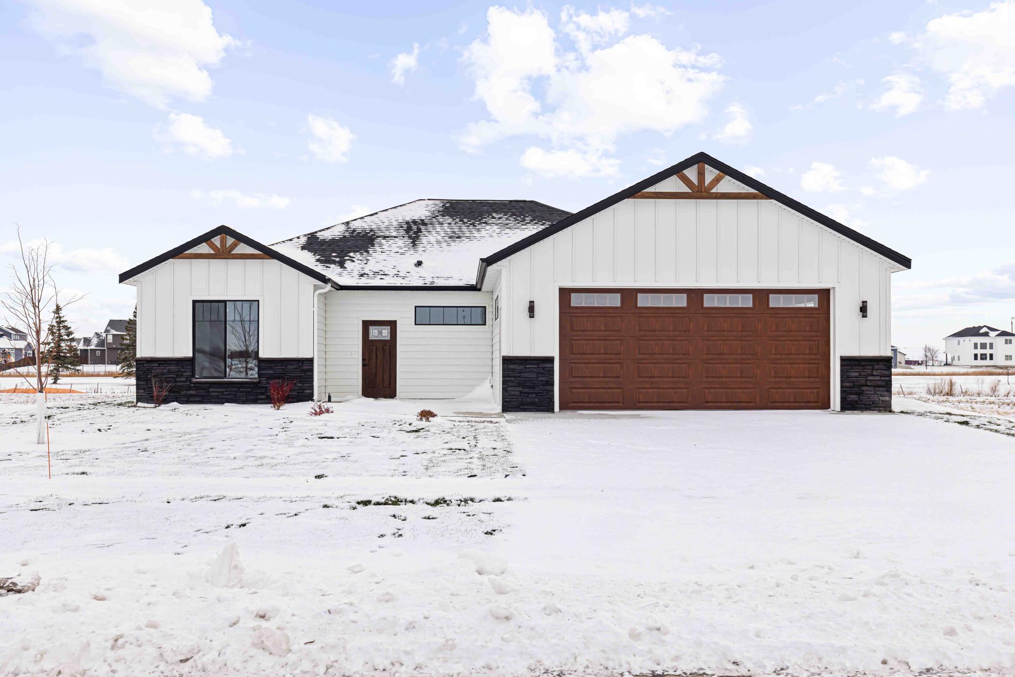 215 Emma Court Mapleton, ND 58059 - Photo 2 of 49