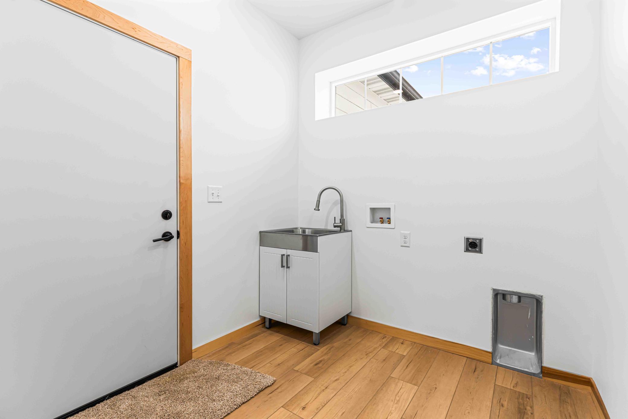 215 Emma Court Mapleton, ND 58059 - Photo 31 of 48