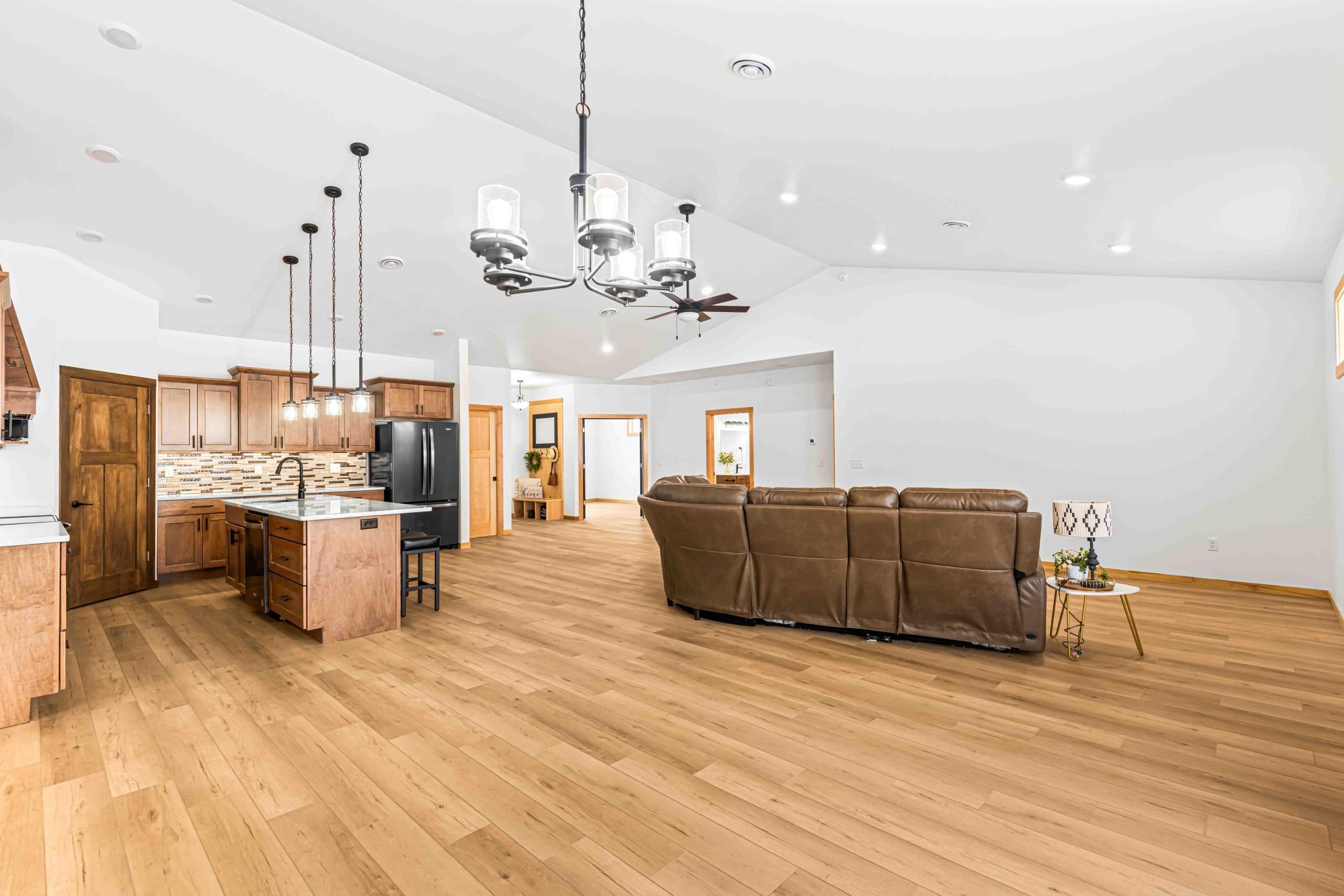 215 Emma Court Mapleton, ND 58059 - Photo 5 of 48