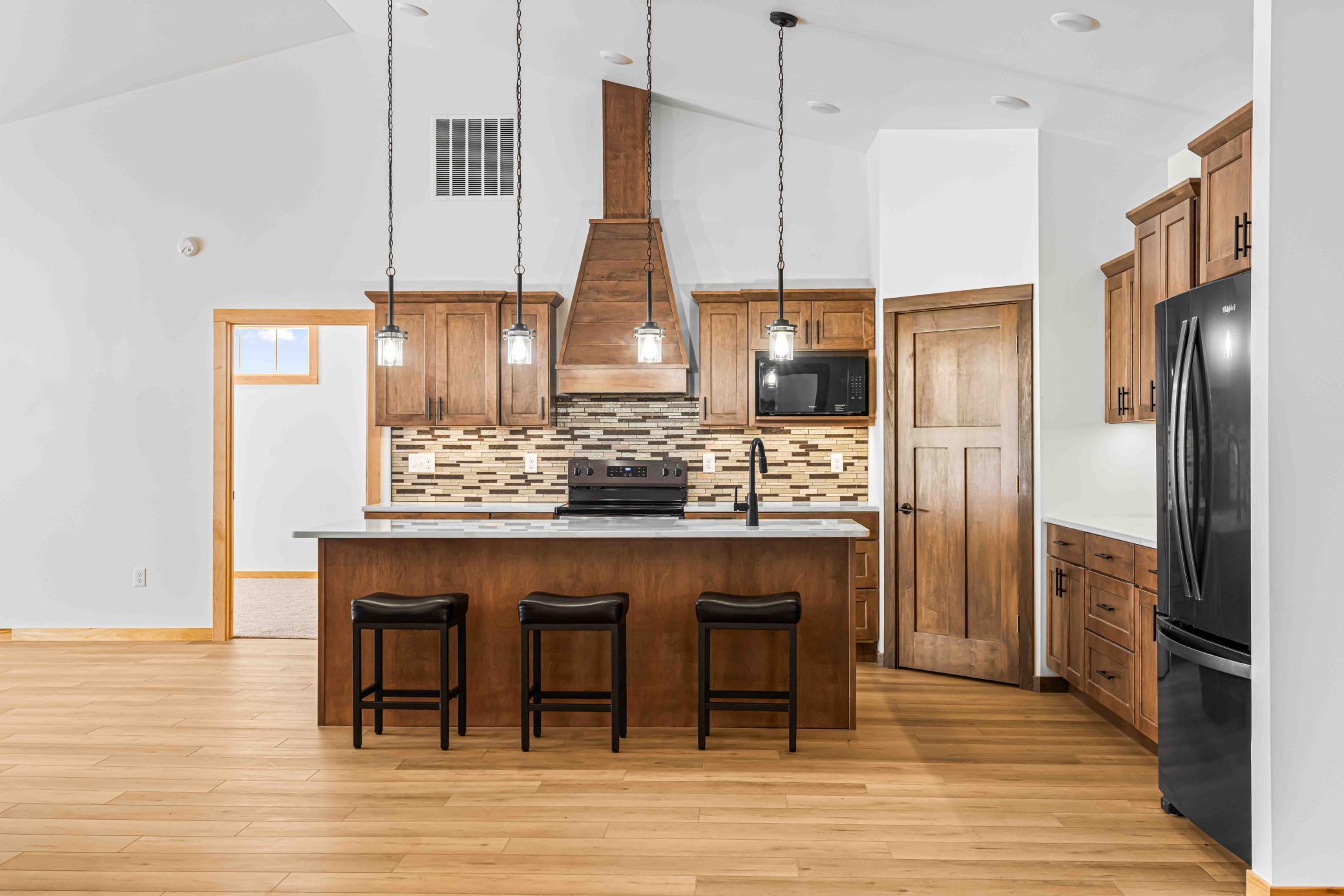 215 Emma Court Mapleton, ND 58059 - Photo 7 of 48