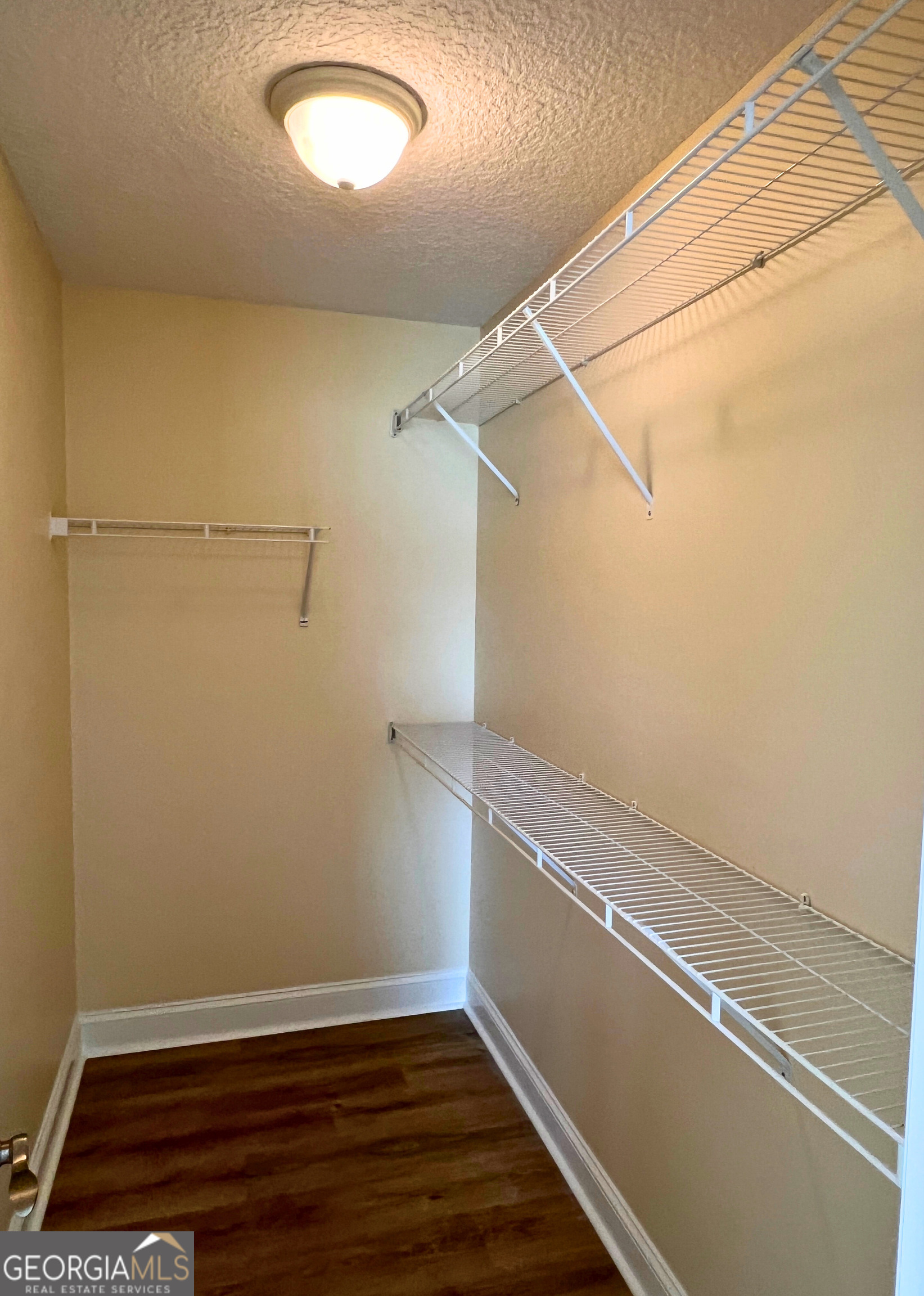 822 Davis Avenue Kingsland, GA 31548 - Photo 17 of 24 a view of an empty room