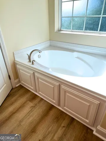 a close view of sink and tap