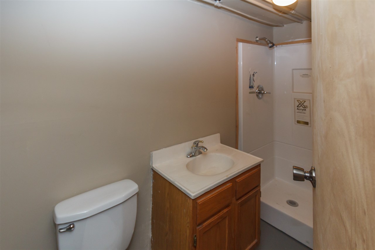 402 North Locust Road Spokane Valley, WA 99206 - Photo 13 of 20
