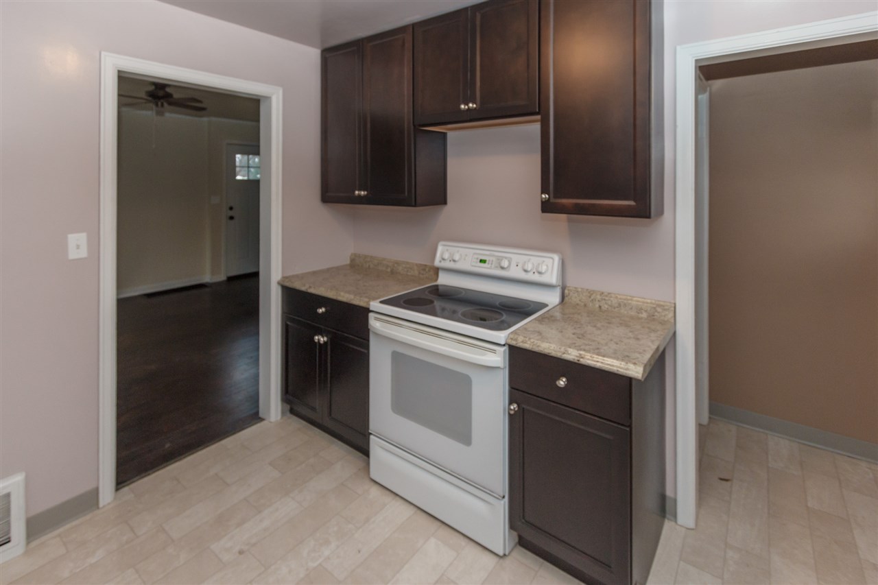 402 North Locust Road Spokane Valley, WA 99206 - Photo 4 of 20