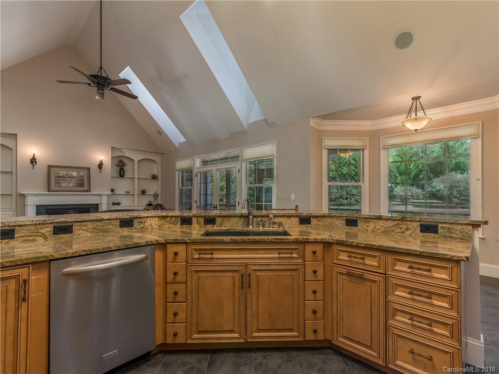 498 Red Fox Circle Tryon, NC 28782 - Photo 8 of 31 Gallery Image 8