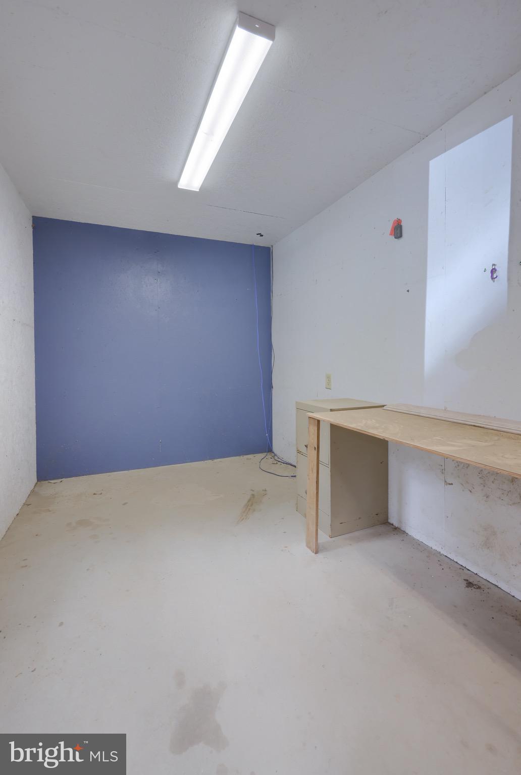 575 Church Road Manheim, PA 17545 - Photo 73 of 96 a view of an empty room