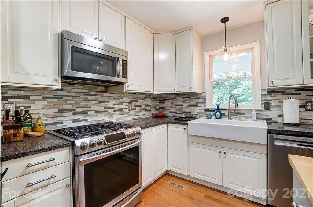 11631 Abernathy Road Charlotte, NC 28216 - Photo 16 of 46 Gallery Image 16