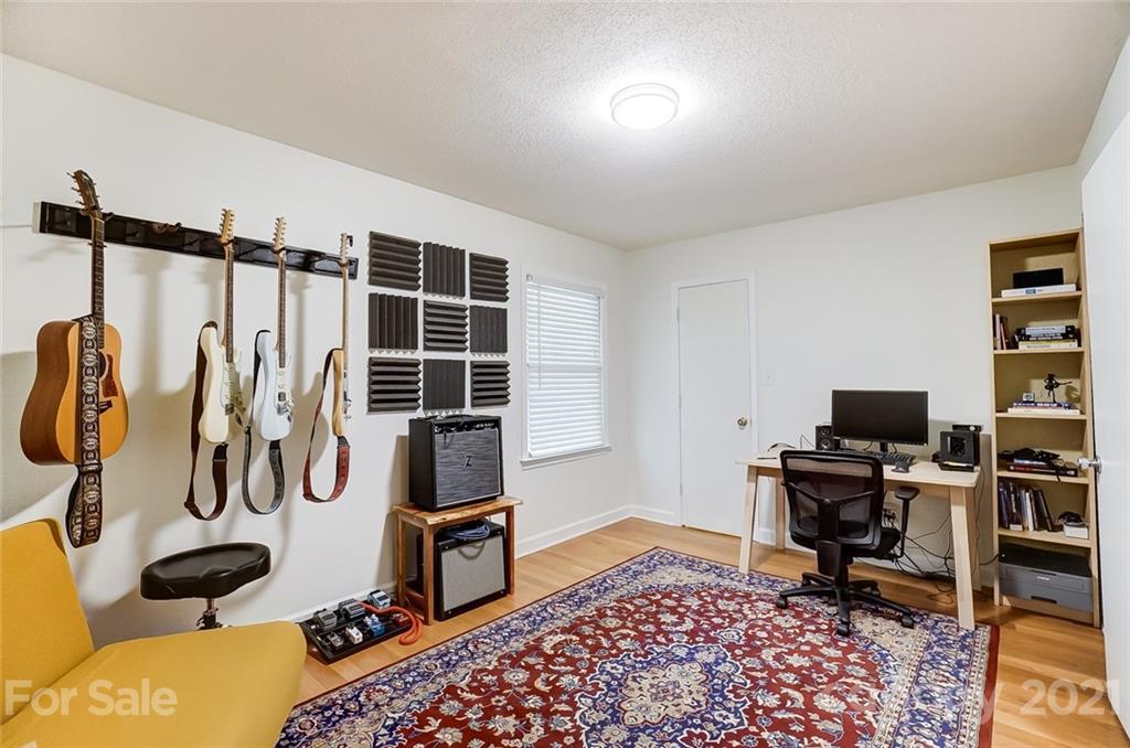 11631 Abernathy Road Charlotte, NC 28216 - Photo 23 of 46 Gallery Image 23