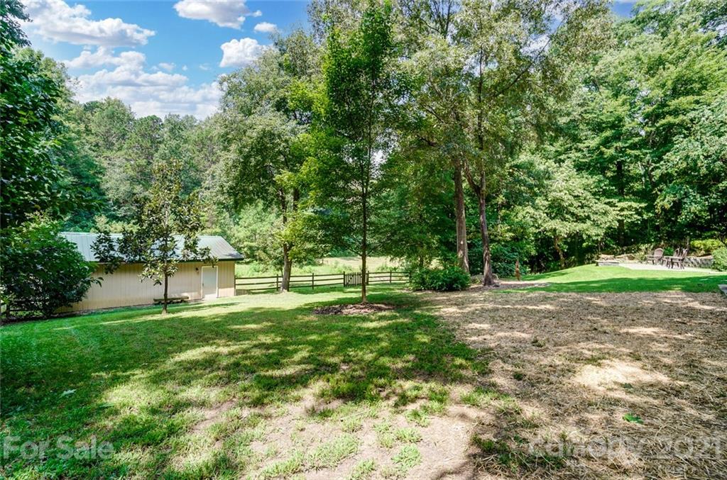 11631 Abernathy Road Charlotte, NC 28216 - Photo 45 of 46 Gallery Image 45