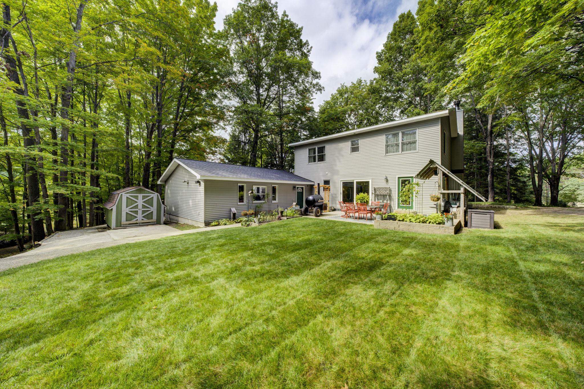 10019 Skiver Road Traverse City, MI 49685 - Photo 38 of 50