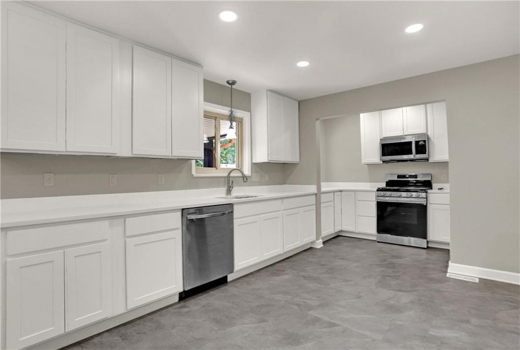 1728 Cunningham Road Indianapolis, IN 46224 - Photo 11 of 45 Gallery Image 11