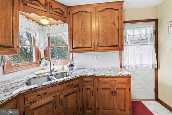 $319,900 | 7833 Dewey Drive, Harrisburg, PA 17112