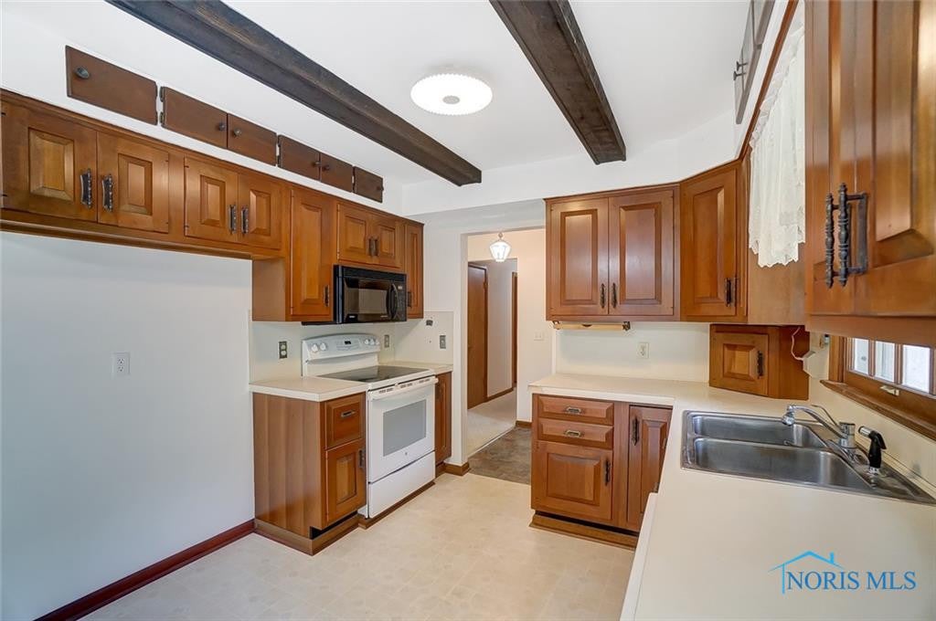6495 Five Point Road Perrysburg, OH 43551 - Photo 16 of 35 Gallery Image 16