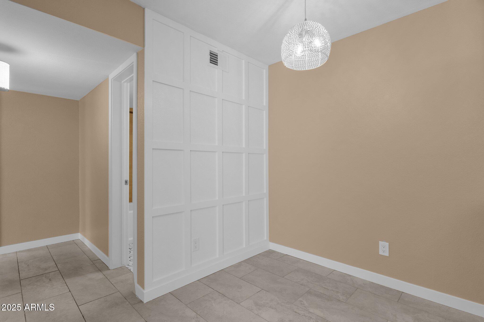 623 West Guadalupe Road, Unit 131 Mesa, AZ 85210 - Photo 6 of 38 9-web-or-mls-623-w-guadalupe-rd-131