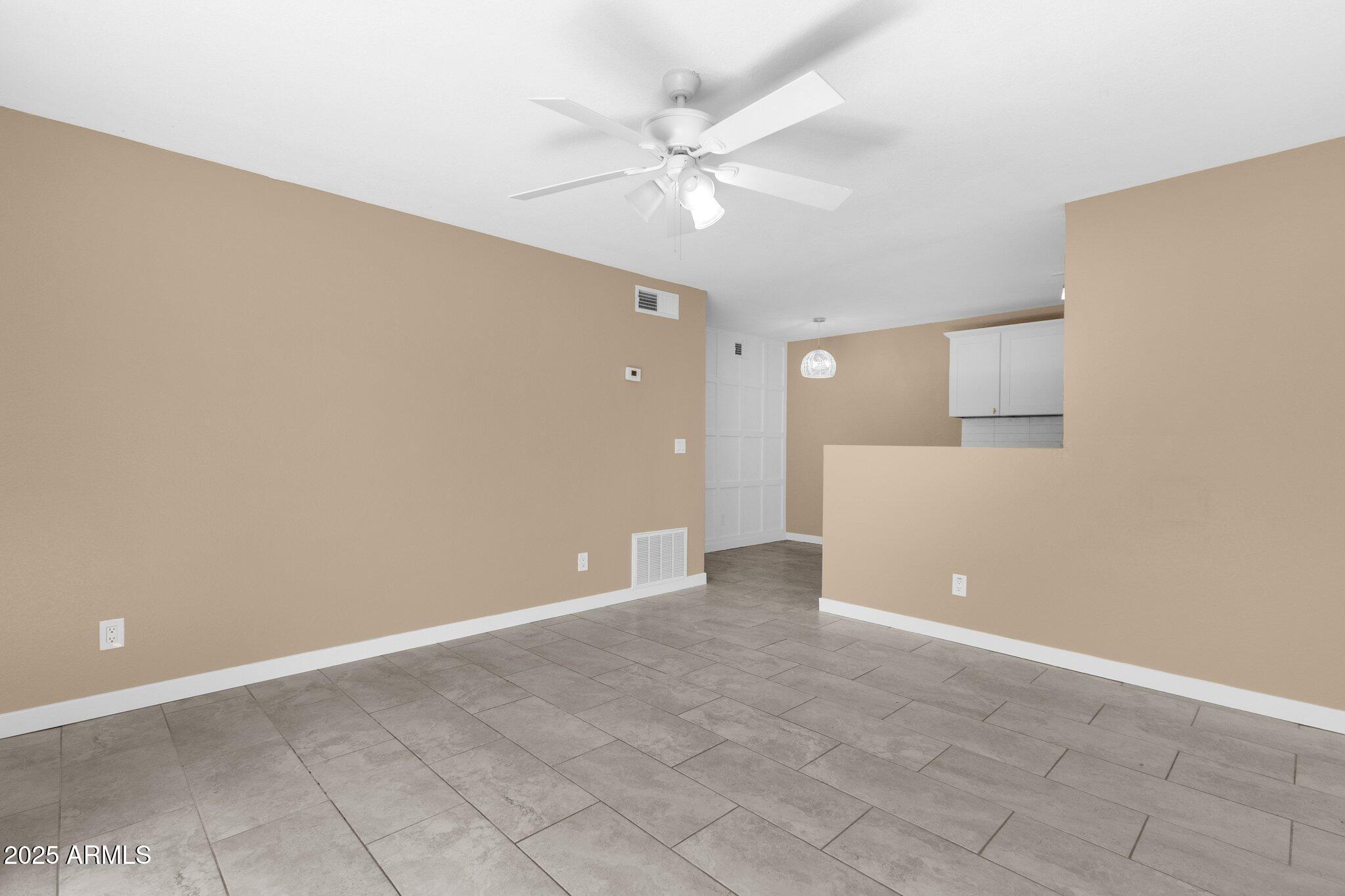 623 West Guadalupe Road, Unit 131 Mesa, AZ 85210 - Photo 10 of 38 7-web-or-mls-623-w-guadalupe-rd-131
