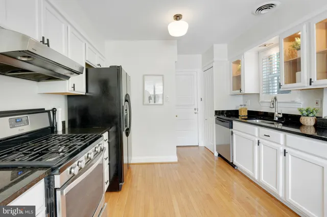 $3,550 | 5522 Blair Road Northeast, Washington, DC 20011