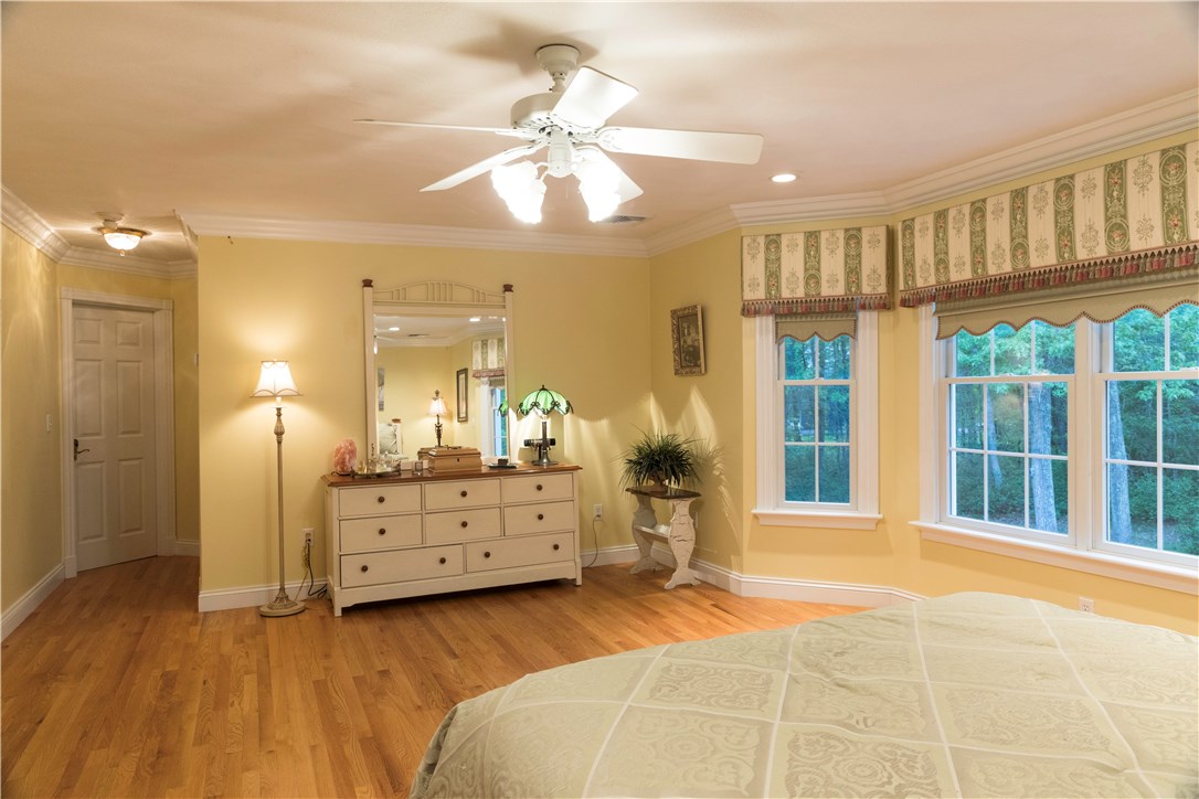 60 Gentry Way Scituate, RI 02857 - Photo 14 of 20