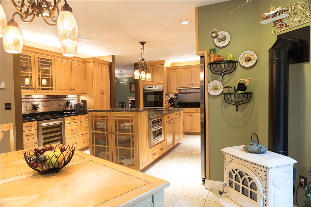60 Gentry Way Scituate, RI 02857 - Photo 5 of 20