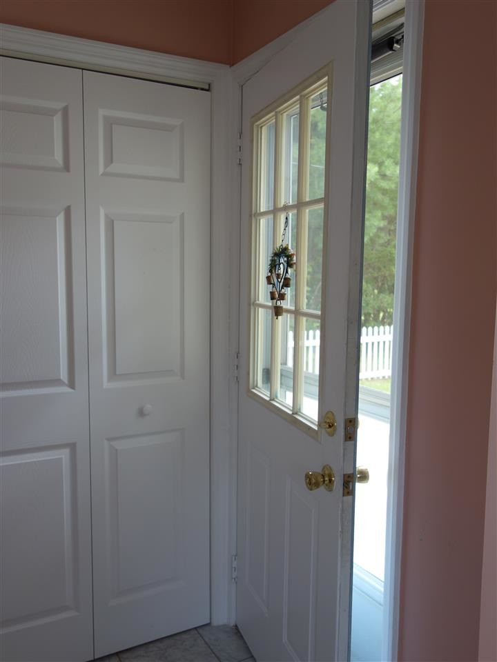 6 Wellington Road Bethlehem, NY 12054 - Photo 14 of 25 Photo 14