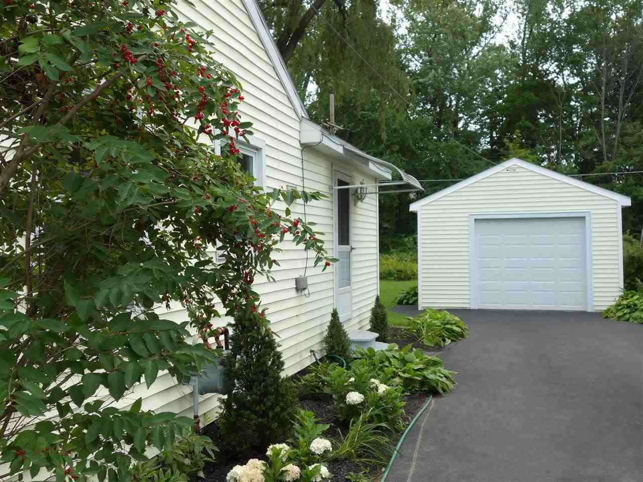 6 Wellington Road Bethlehem, NY 12054 - Photo 16 of 25 Photo 16