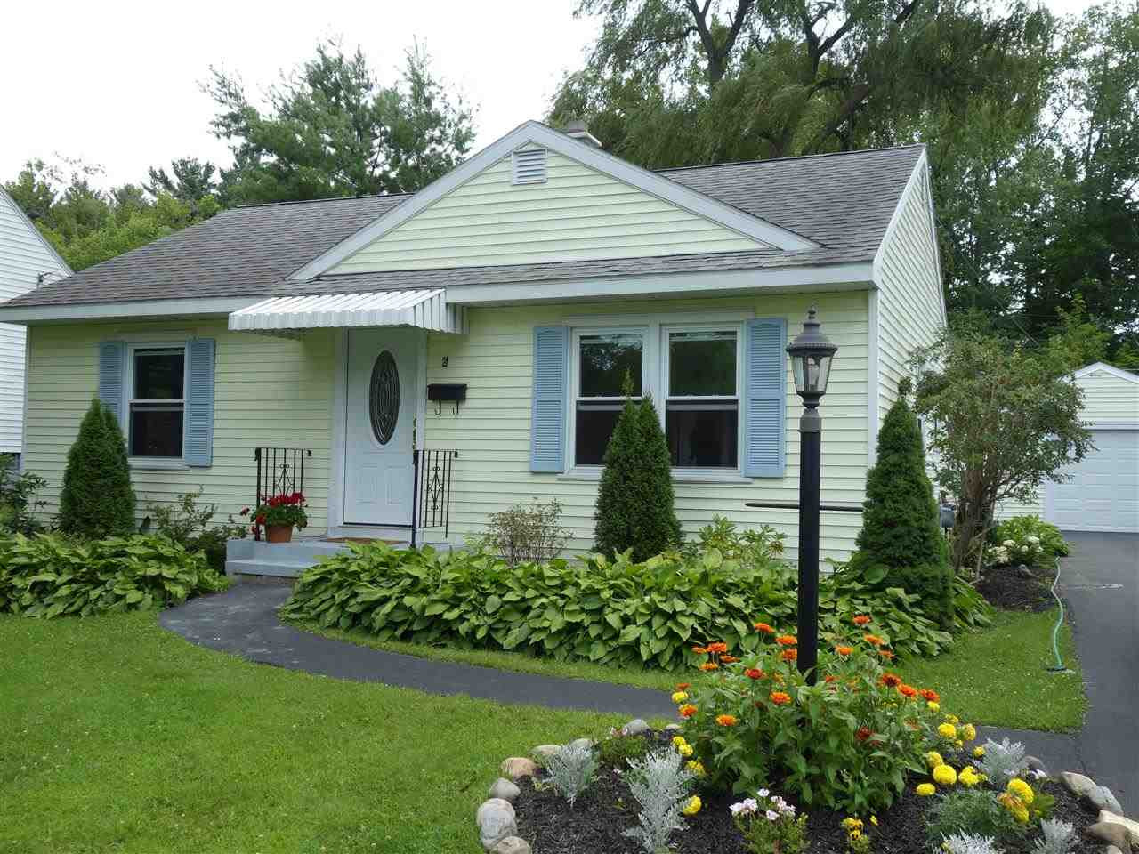 6 Wellington Road Bethlehem, NY 12054 - Photo 3 of 25 Photo 3