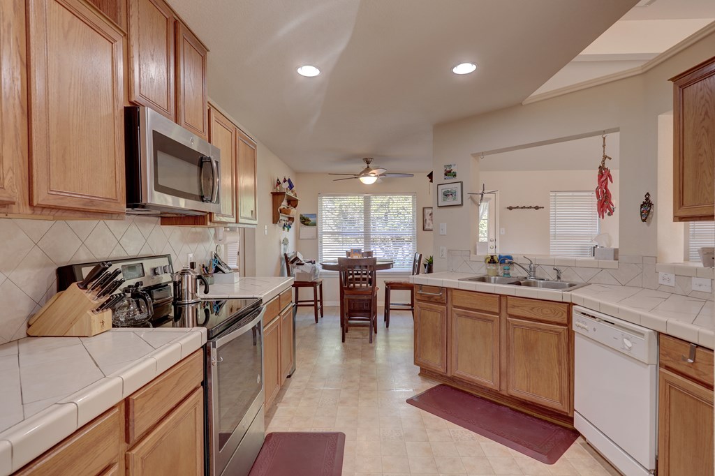 680 Windmill Ridge Drive Harper, TX 78631 - Photo 17 of 31 Gallery Image 17