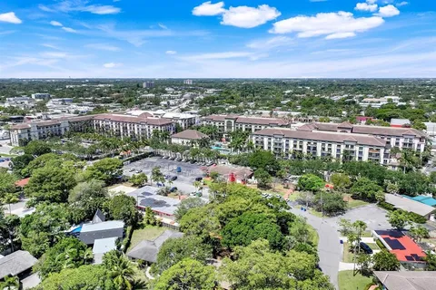 $479,900 | 2631 Northeast 14th Avenue, Unit 200, Wilton Manors, FL 33334