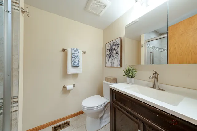 $650,000 | 126 South Fiore Parkway, Vernon Hills, IL 60061