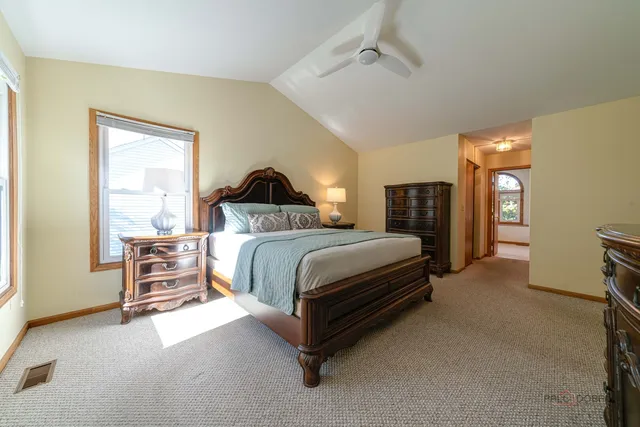 $650,000 | 126 South Fiore Parkway, Vernon Hills, IL 60061