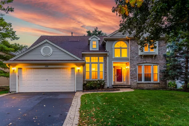 $650,000 | 126 South Fiore Parkway, Vernon Hills, IL 60061