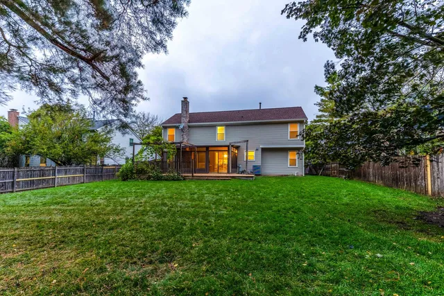 $650,000 | 126 South Fiore Parkway, Vernon Hills, IL 60061