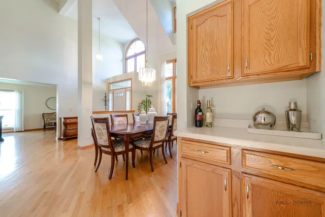 $650,000 | 126 South Fiore Parkway, Vernon Hills, IL 60061