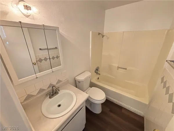 $1,095 | 155 Westminster Way, Unit A, Henderson, NV 89015