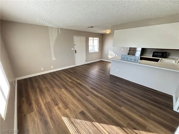 $1,095 | 155 Westminster Way, Unit A, Henderson, NV 89015