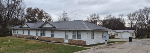 $439,000 | 406 West Main Street, Richmond, MO 64085