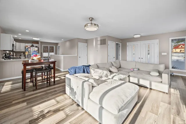 $250,000 | 1545 North 3rd Street, Logansport, IN 46947