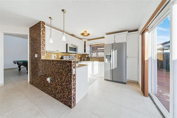 $700,000 | 14277 Southwest 177th Street, Miami, FL 33177