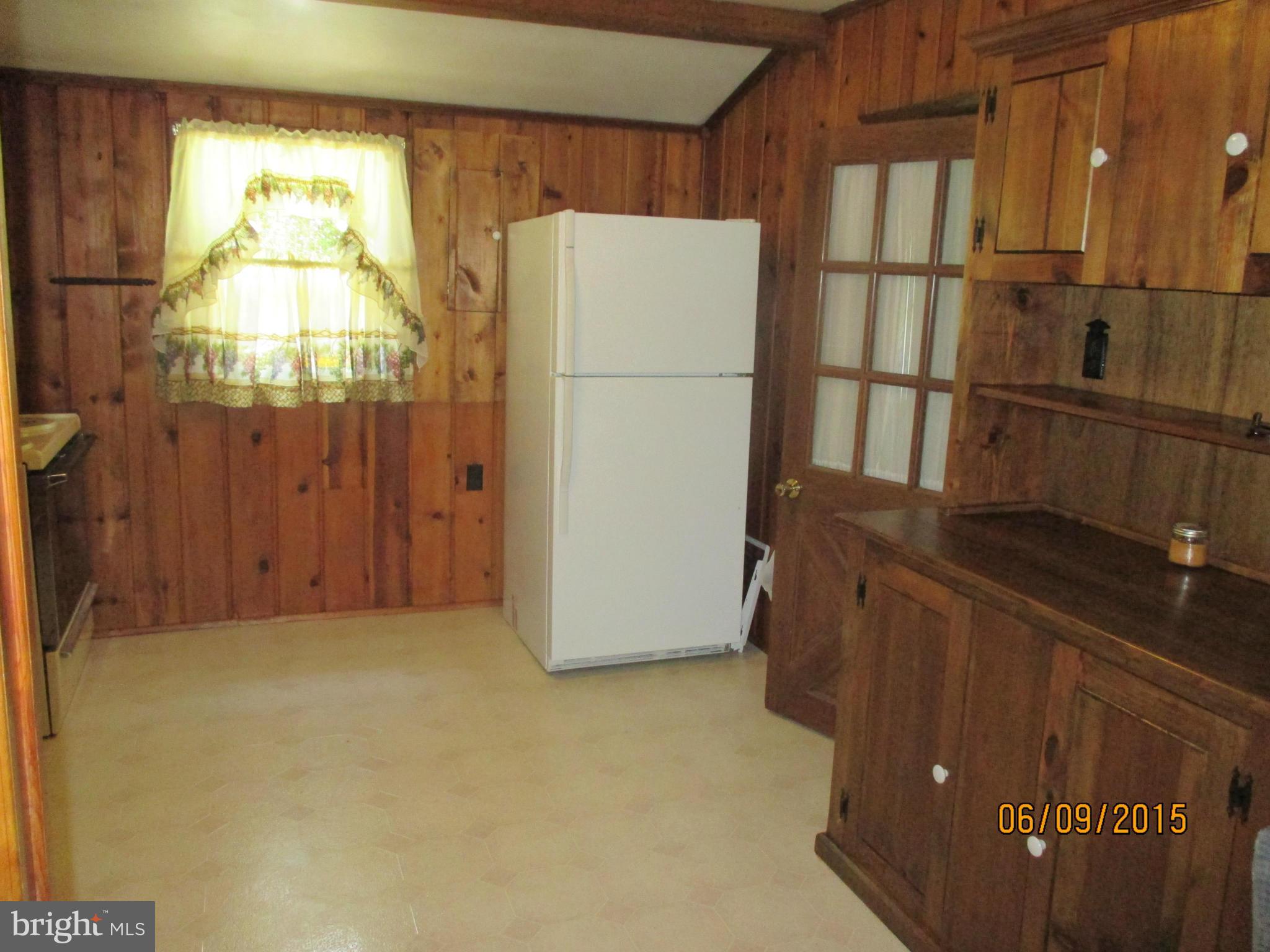 1007 Wallace Road Crownsville, MD 21032 - Photo 17 of 18 Kitchen