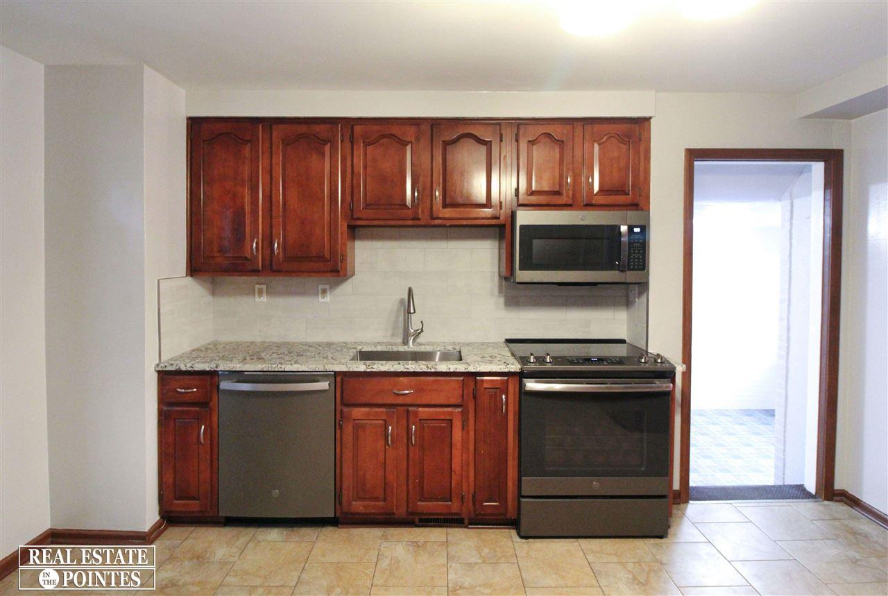 1500 North Renaud Road Grosse Pointe Woods, MI 48236 - Photo 10 of 36