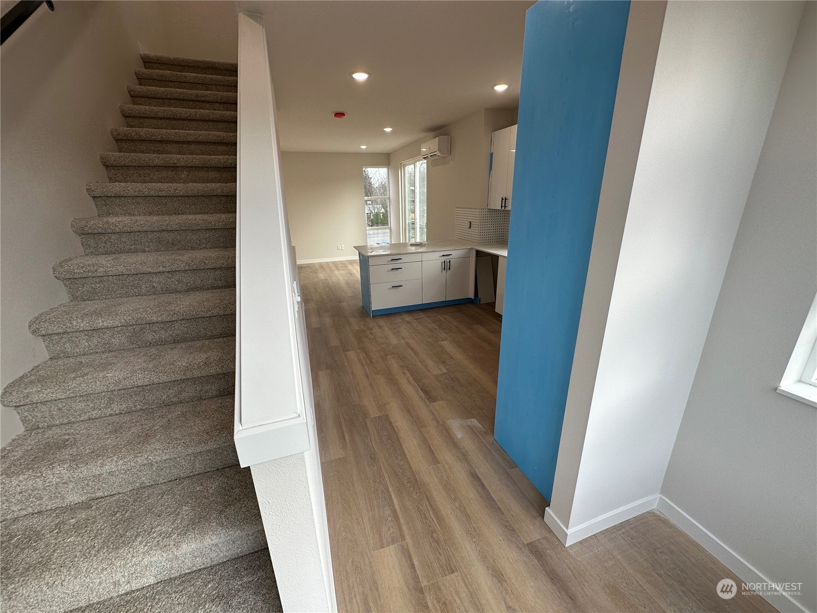 9326 Renton Avenue South Seattle, WA 98118 - Photo 8 of 14