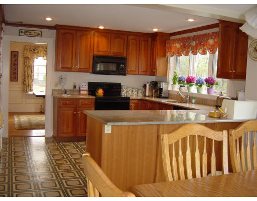 98 Farnham Street Belmont, MA 02478 - Photo 14 of 27