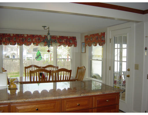 98 Farnham Street Belmont, MA 02478 - Photo 16 of 27