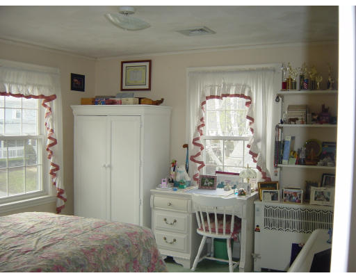 98 Farnham Street Belmont, MA 02478 - Photo 18 of 27