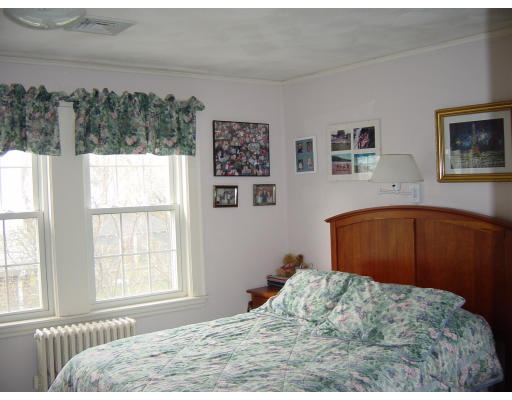 98 Farnham Street Belmont, MA 02478 - Photo 19 of 27