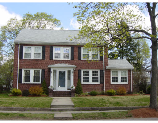 98 Farnham Street Belmont, MA 02478 - Photo 2 of 27