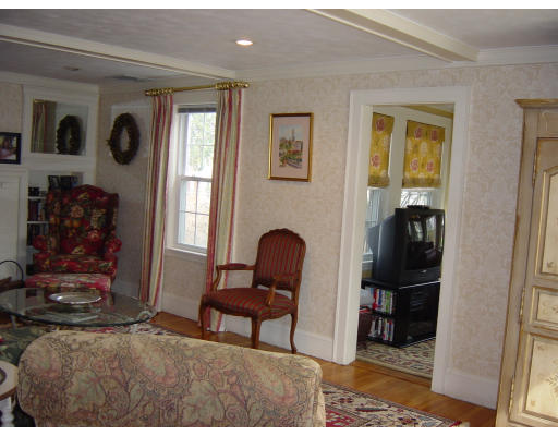 98 Farnham Street Belmont, MA 02478 - Photo 10 of 27