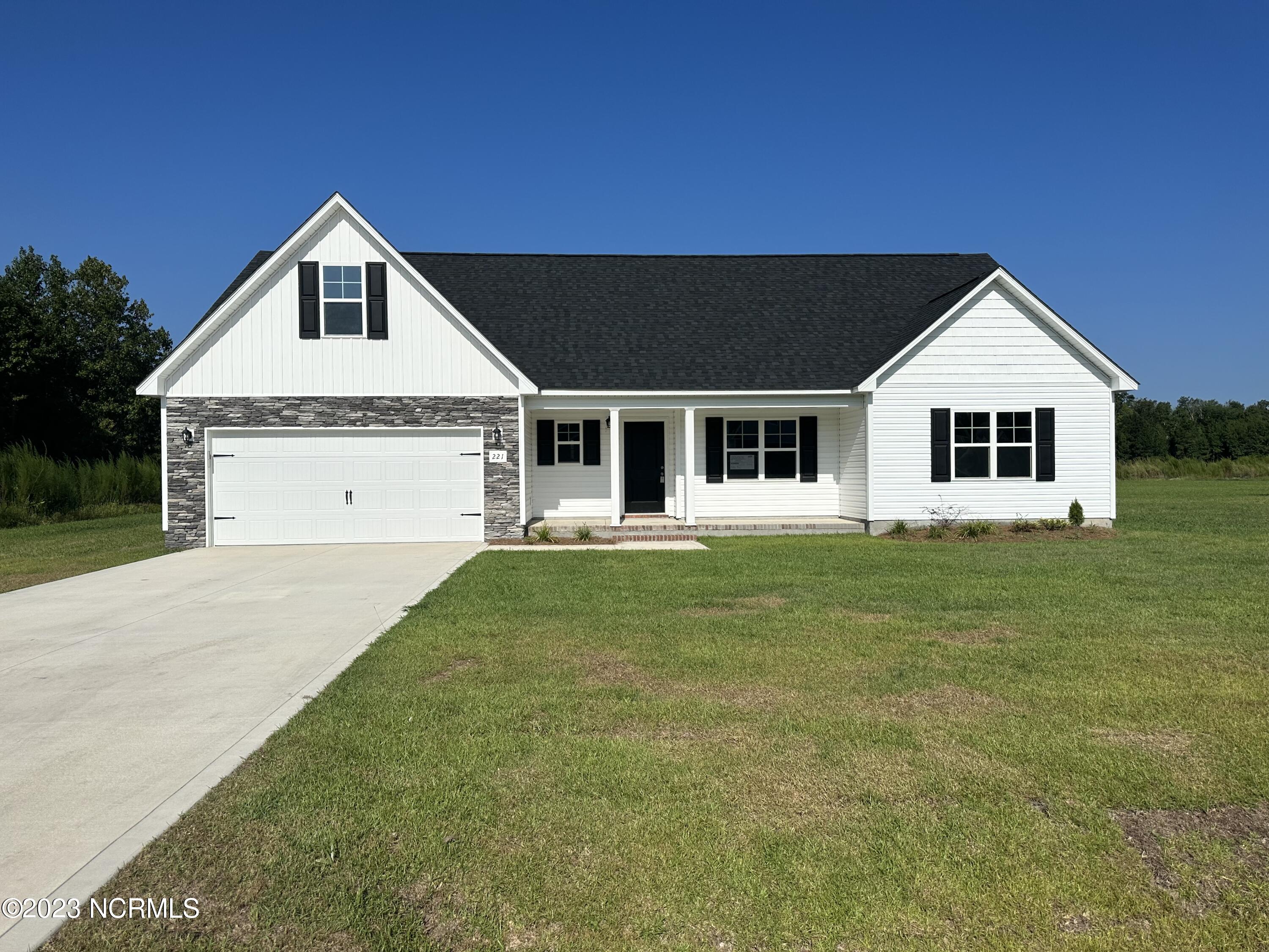221 North Windy Ridge Road Hubert, NC 28539 - Photo 1 of 29 IMG-2801