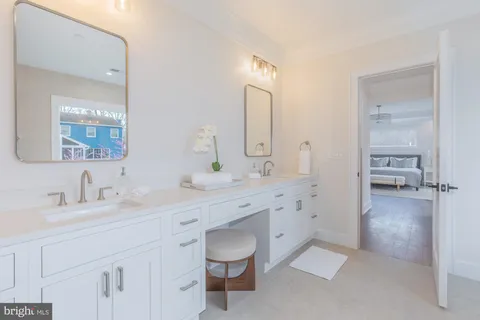 $2,295,000 | 8806 Walnut Hill Road, Chevy Chase, MD 20815