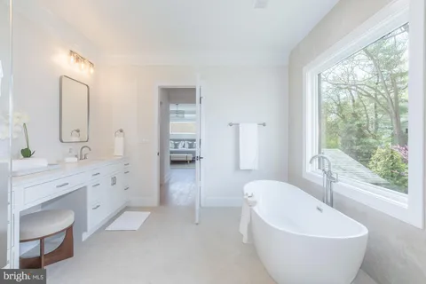 $2,295,000 | 8806 Walnut Hill Road, Chevy Chase, MD 20815