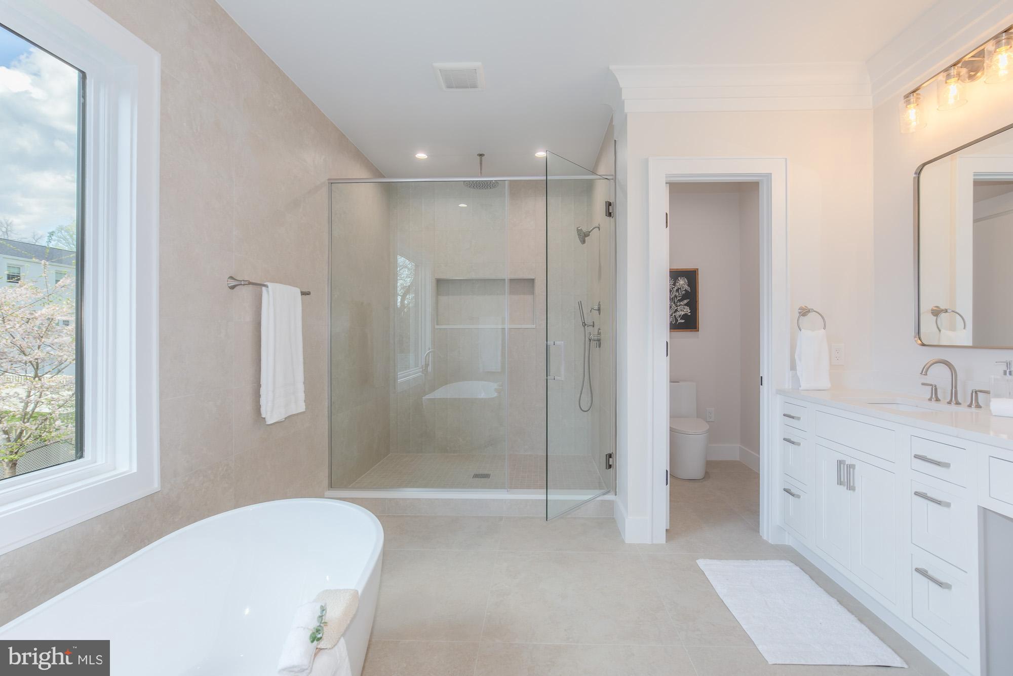 8806 Walnut Hill Road Chevy Chase, MD 20815 - Photo 24 of 50